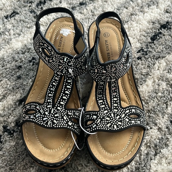 alexis bendel Shoes - Alexis Bendel sandals